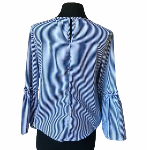 Pearl Top Roommates Exotic Blue Pinstripe - Picture 5 of 7